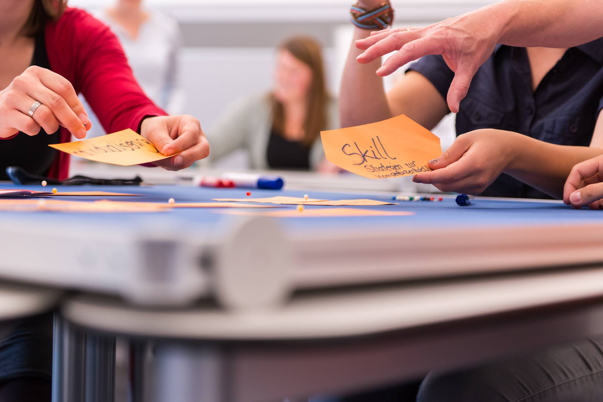 Bild des Didaktischen Labors - arbeitende Personen